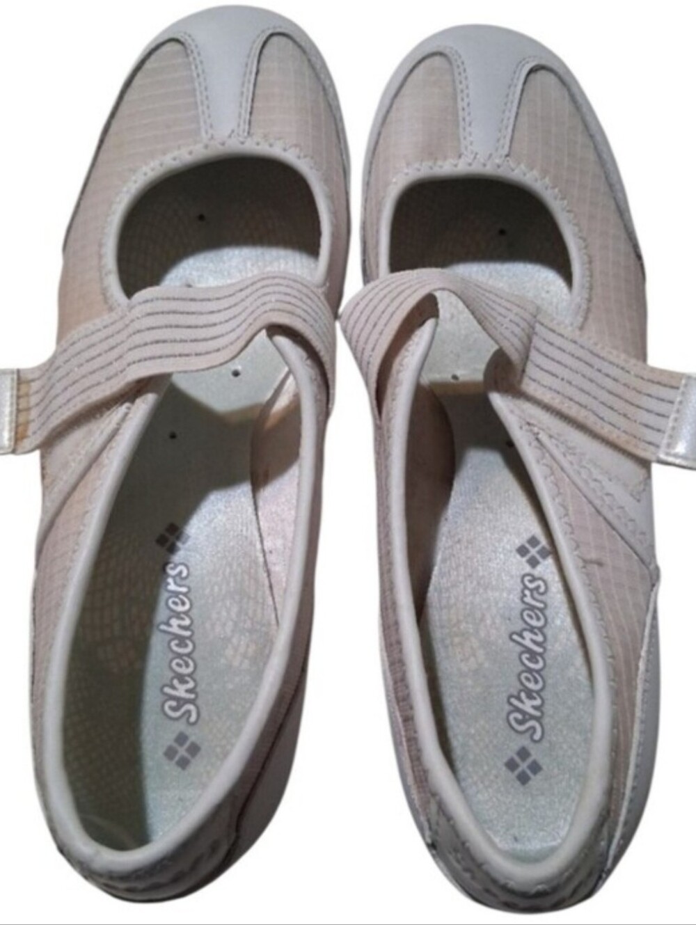 Skechers Mary Jane Shoes Flats Beige Pink White Active Casual Shoes Size 8.5